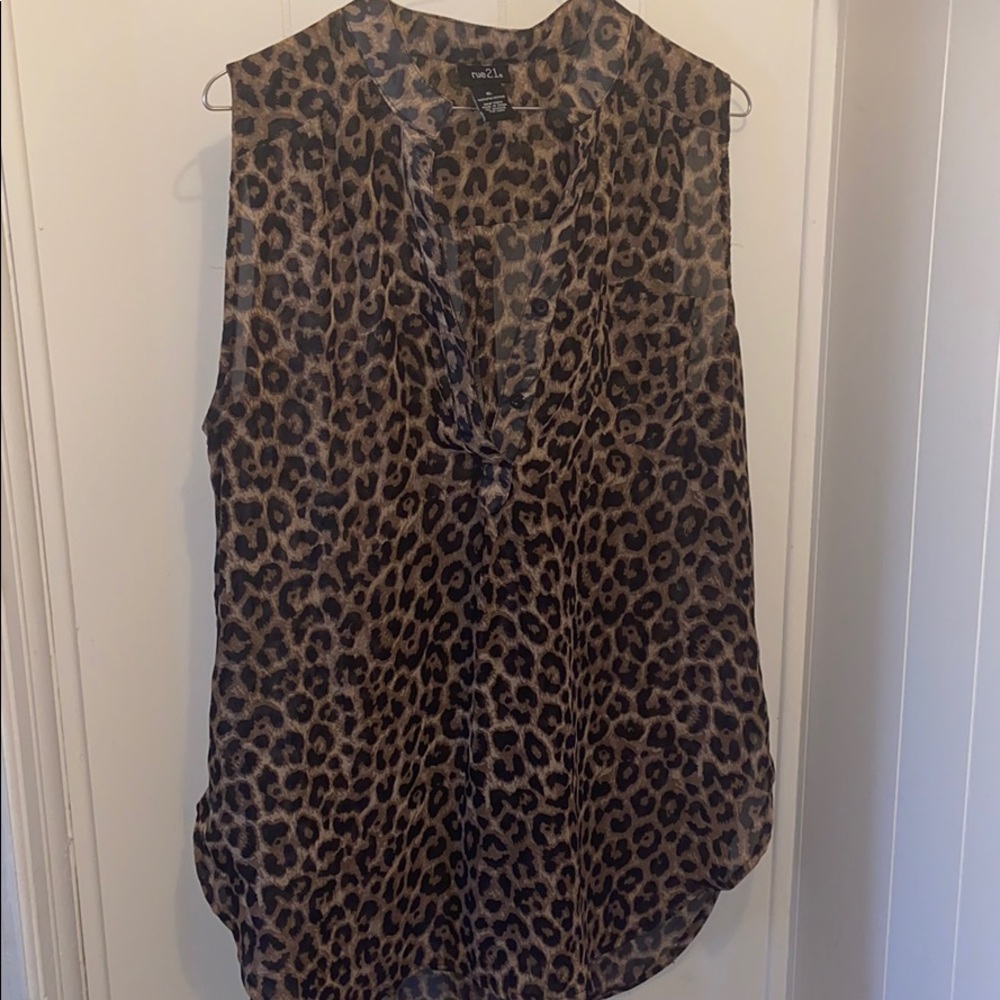 Leopard tank top